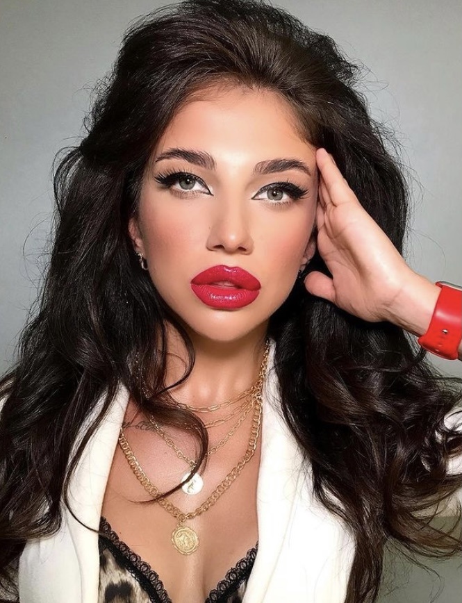 🎥 Влада привлекательная девушка из Волоколамск цена от 5000 руб