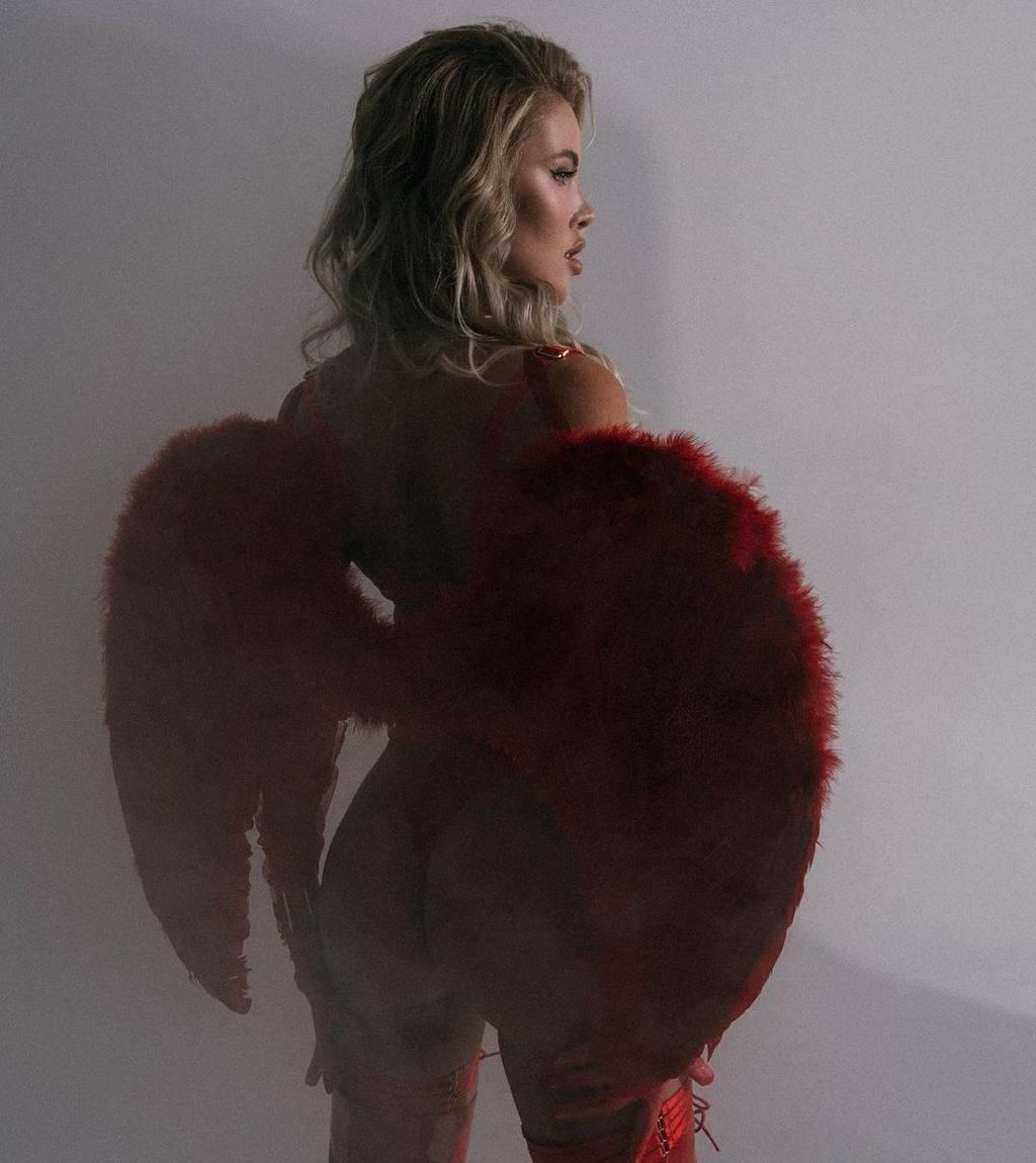 Индивидуалка Забава, доступна для личного знакомства от 7000 руб